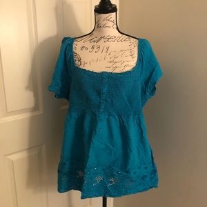 Turquoise short sleeve top